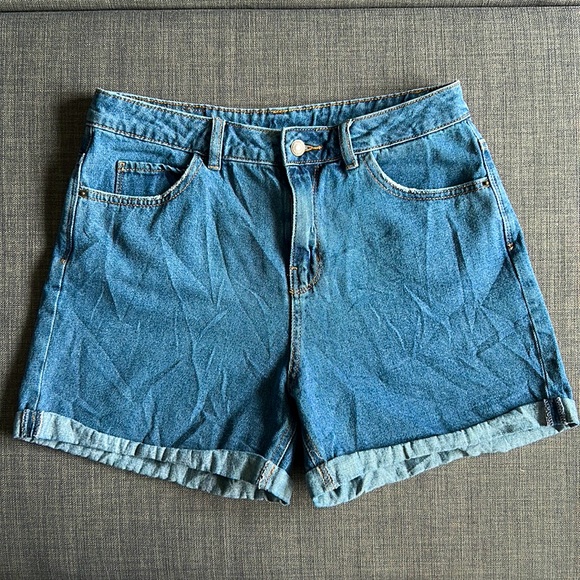 Vero Moda Denim Shorts - Picture 1 of 3